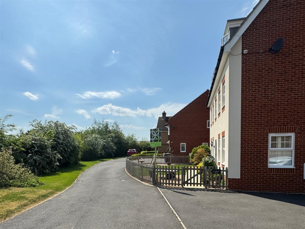 Floorplan for Sycamore Drive, Honeybourne